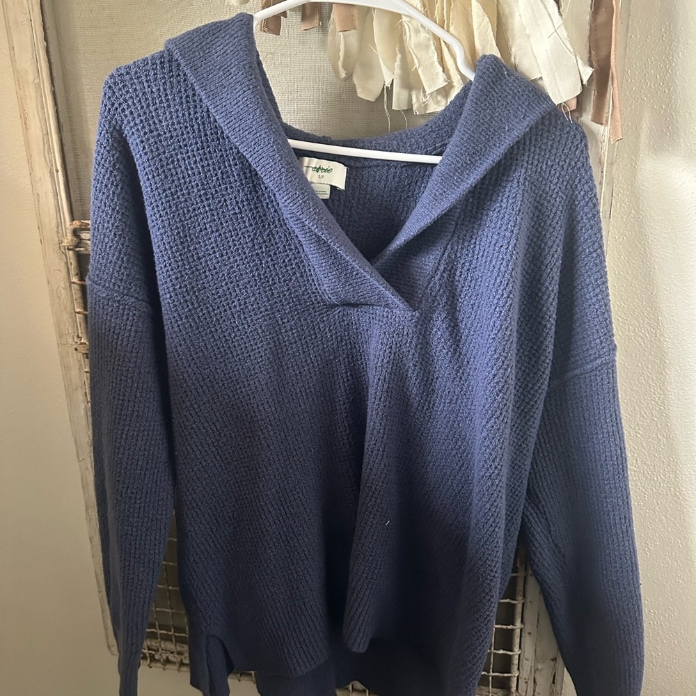 Aerie Deep Blue V-Neck Sweater